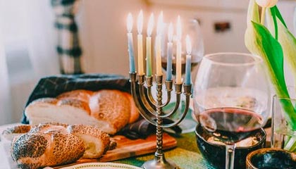 顺丰控股：控股股东明德控股质押部分股权偿还债务